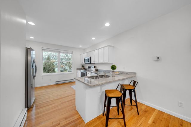 131 Court St Unit 17, Exeter, NH 03833