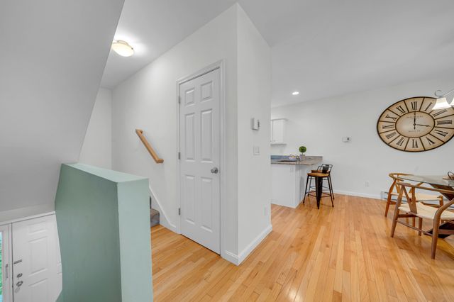 131 Court St Unit 17, Exeter, NH 03833
