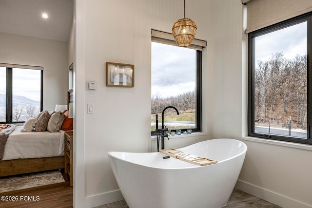 5842 Old Snow Basin Road, Huntsville, UT 84317