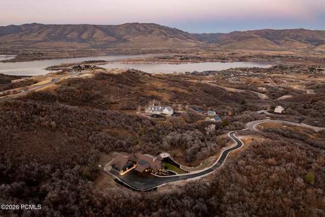 5842 Old Snow Basin Road, Huntsville, UT 84317