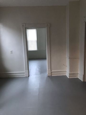 1852 W 17 Street, Chicago, IL 60608