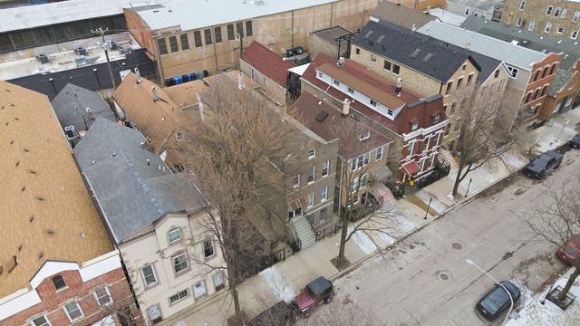 1852 W 17 Street, Chicago, IL 60608