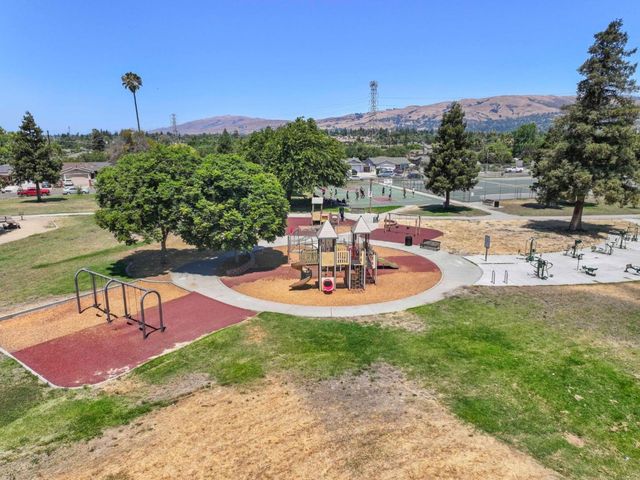 2446 Van Winkle Lane, San Jose, CA 95116