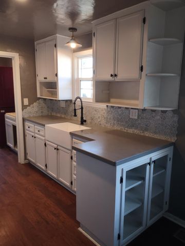 180 Donner Ave, Roseville, CA 95678