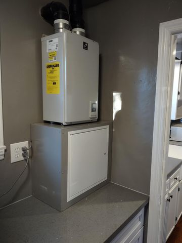 180 Donner Ave, Roseville, CA 95678