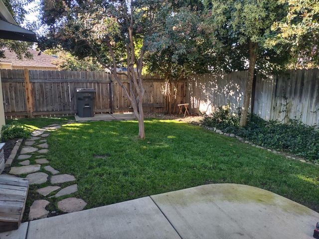 180 Donner Ave, Roseville, CA 95678