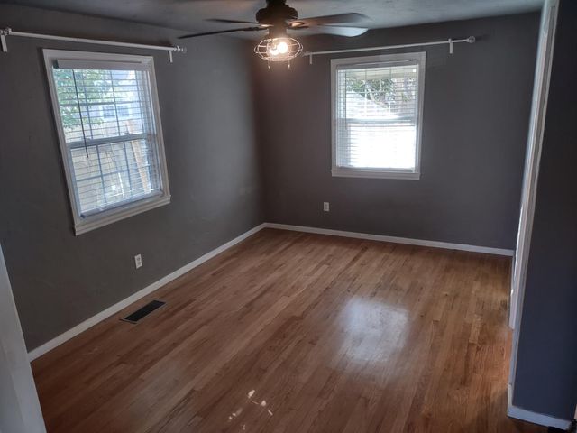 180 Donner Ave, Roseville, CA 95678