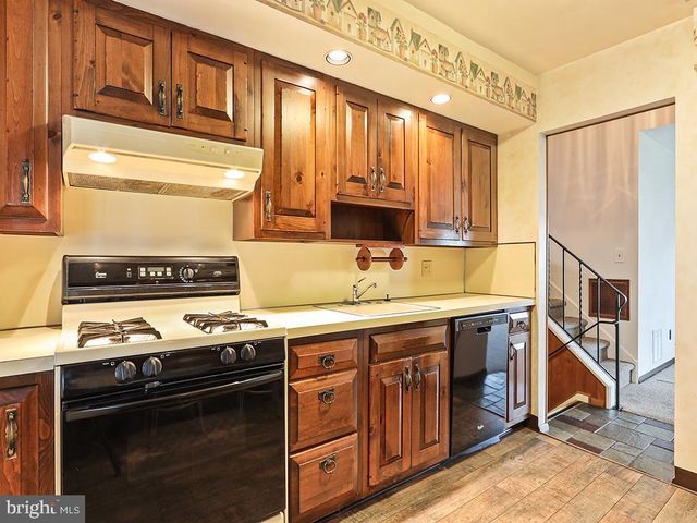 34 GARY DR, Hamilton, NJ 08690
