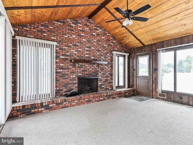 34 GARY DR, Hamilton, NJ 08690