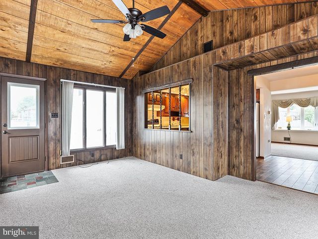 34 GARY DR, Hamilton, NJ 08690