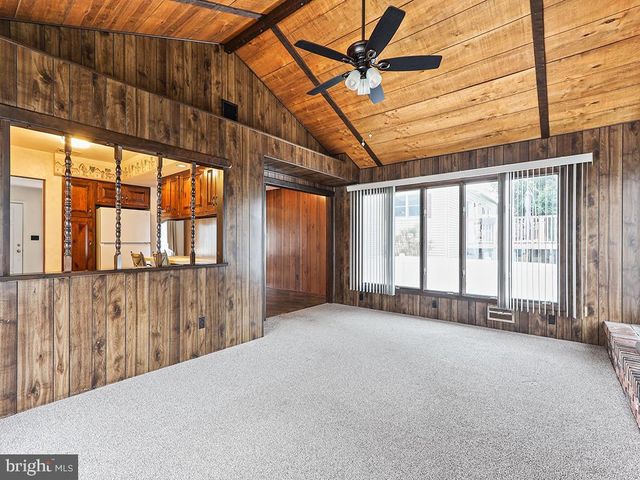 34 GARY DR, Hamilton, NJ 08690
