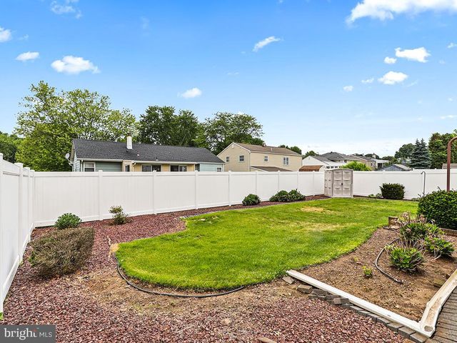 34 GARY DR, Hamilton, NJ 08690