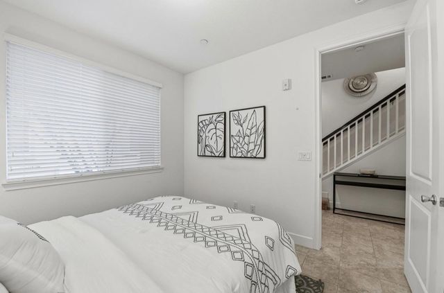 1053 El Capitan Terrace, Sunnyvale, CA 94085