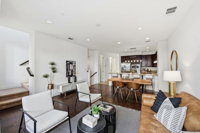 1053 El Capitan Terrace, Sunnyvale, CA 94085