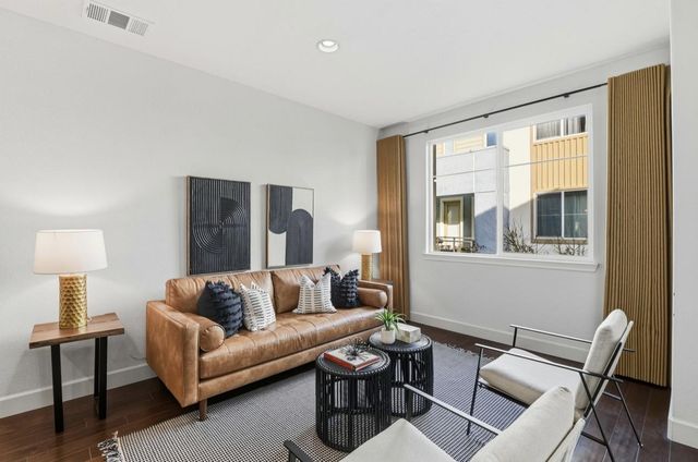 1053 El Capitan Terrace, Sunnyvale, CA 94085