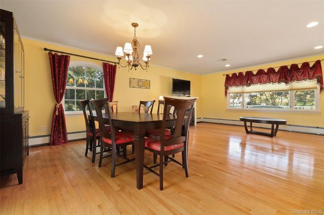 3832 Valleyview Street, Mohegan Lake, NY 10547
