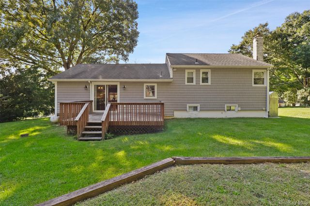 3832 Valleyview Street, Mohegan Lake, NY 10547