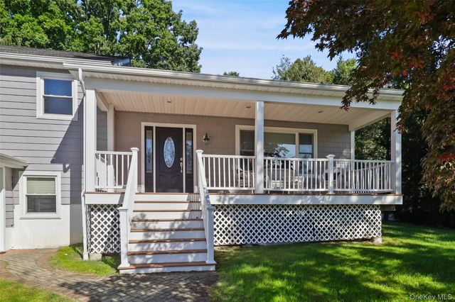 3832 Valleyview Street, Mohegan Lake, NY 10547