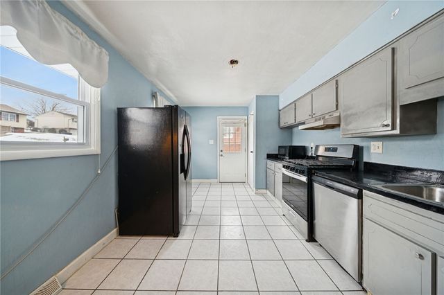 18 Brenda Ave, Penn Twp, PA 15644