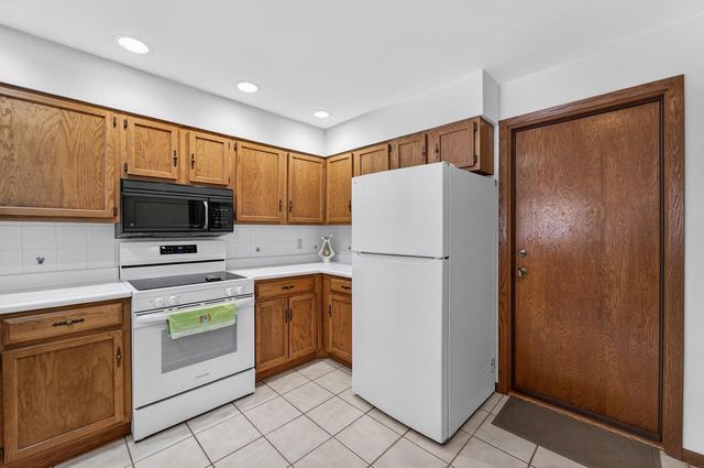 5926 Forest Lane, Fitchburg, WI 53711