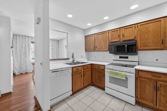 5926 Forest Lane, Fitchburg, WI 53711