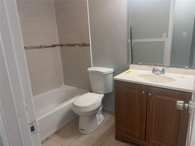 444 BALL COURT, Kissimmee, FL 34759