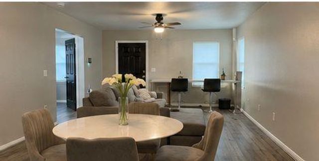 239 E Melville Drive, Crosby, TX 77532