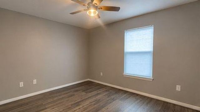 239 E Melville Drive, Crosby, TX 77532