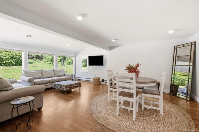 279 Hillcrest Lane, Upper Brookville, NY 11771
