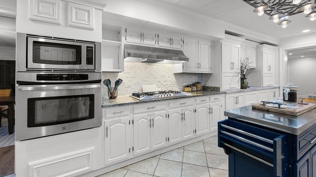 2832 S HUNTERS HORN DR, Germantown, TN 38138