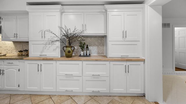 2832 S HUNTERS HORN DR, Germantown, TN 38138