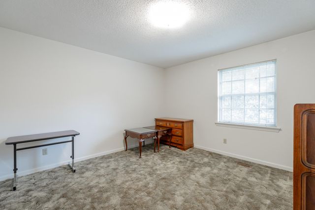 7309 Mccormack Drive, Hixson, TN 37343