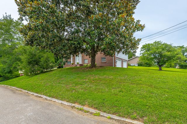 7309 Mccormack Drive, Hixson, TN 37343