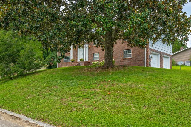 7309 Mccormack Drive, Hixson, TN 37343