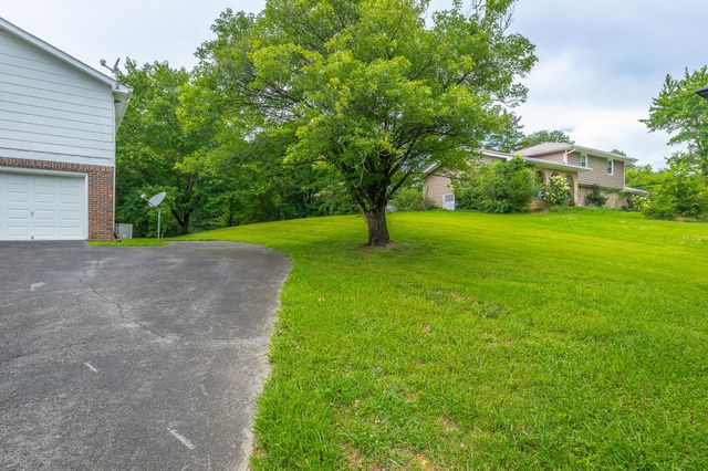 7309 Mccormack Drive, Hixson, TN 37343