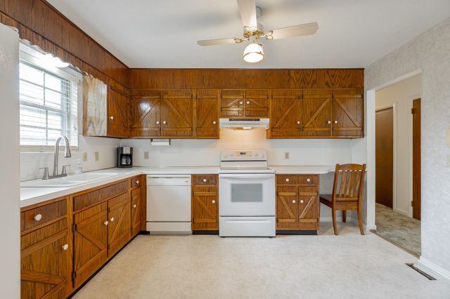 7309 Mccormack Drive, Hixson, TN 37343