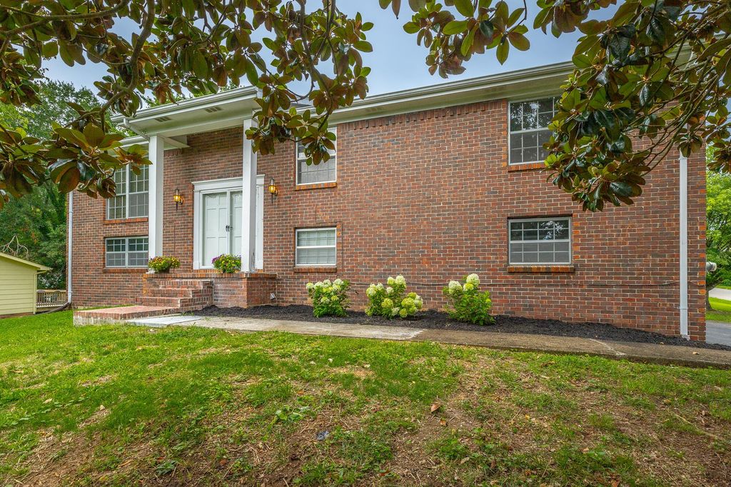 7309 Mccormack Drive, Hixson, TN 37343