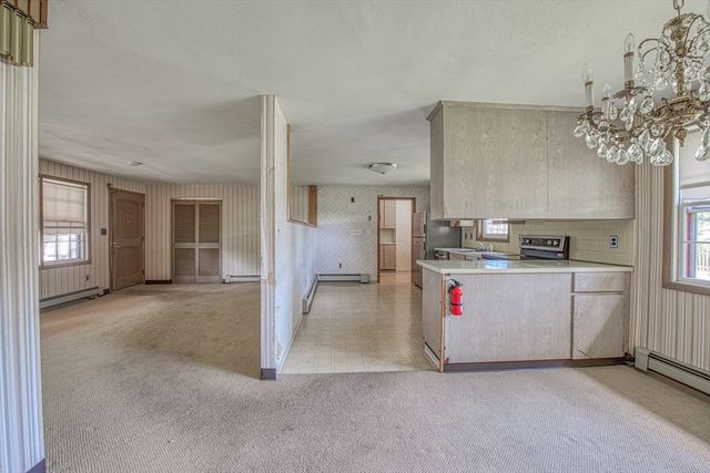 33 Upton St, Brockton, MA 02302