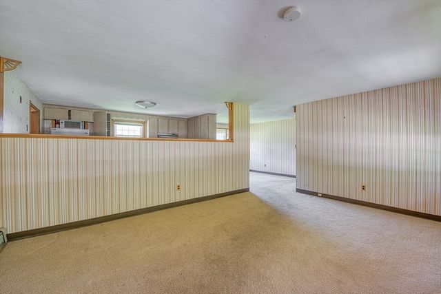 33 Upton St, Brockton, MA 02302