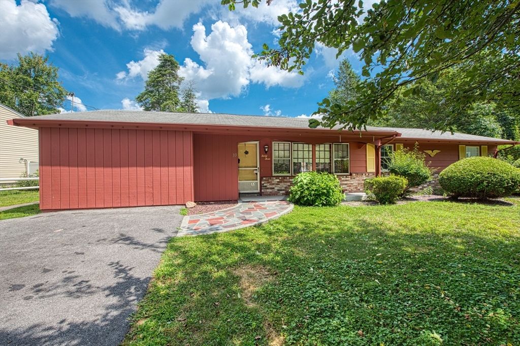 33 Upton St, Brockton, MA 02302