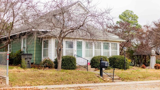 525 W Thompson St, Paragould, AR 72450