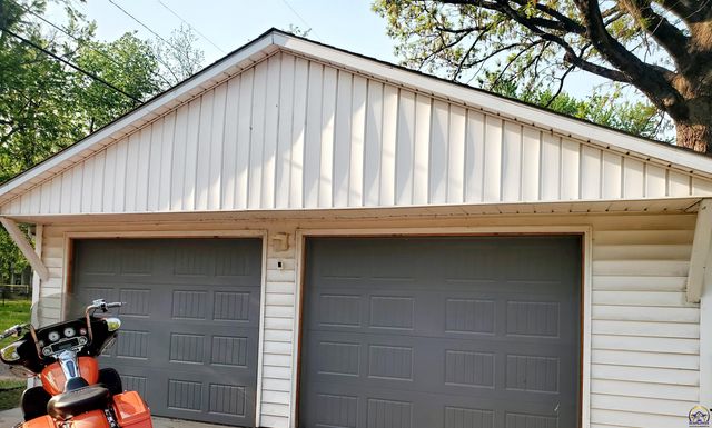 701 NE Poplar ST, Topeka, KS 66616