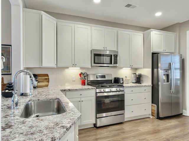 1013 Old Field Drive, Summerville, SC 29483