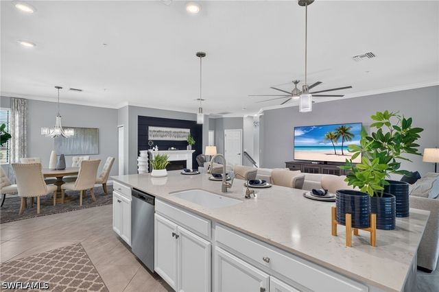 12015 Hawthorn Lake DR 202, Fort Myers, FL 33913