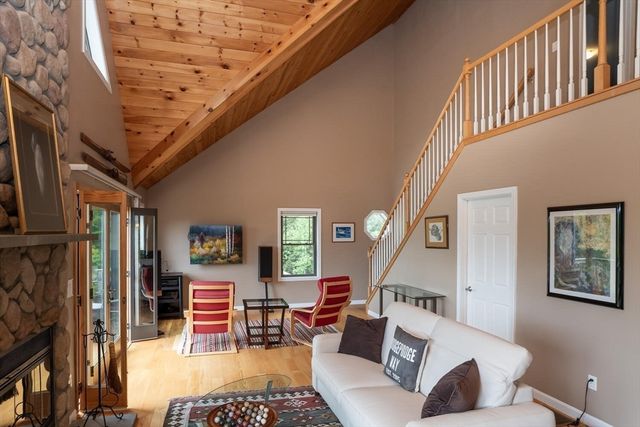 69 Cole St, Cummington, MA 01026