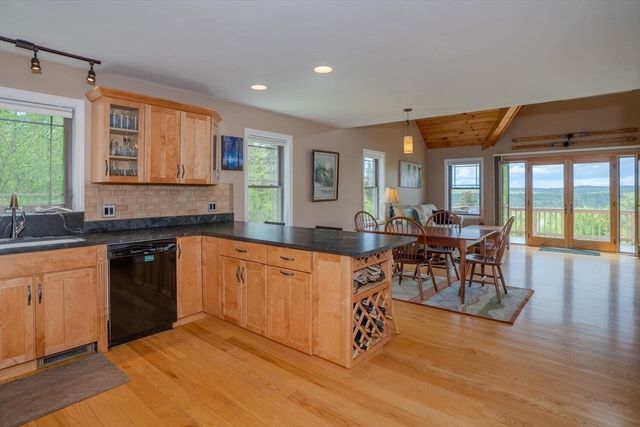 69 Cole St, Cummington, MA 01026