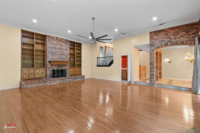 1502 Meandering Way, Longview, TX 75604