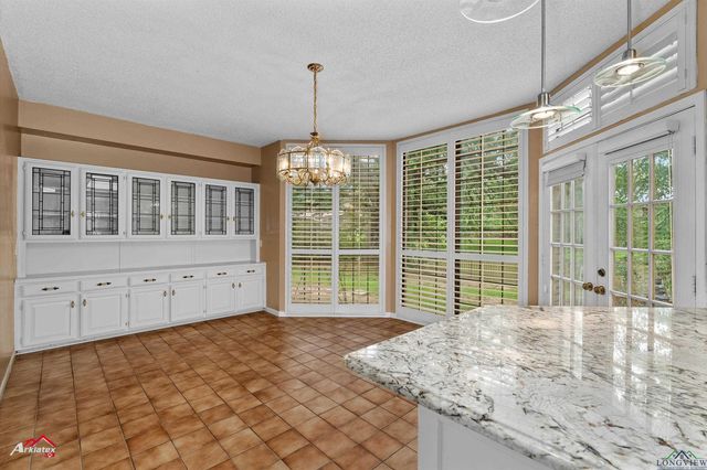 1502 Meandering Way, Longview, TX 75604