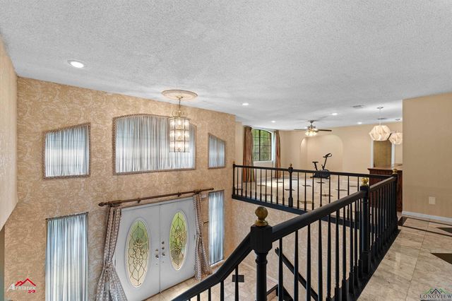 1502 Meandering Way, Longview, TX 75604
