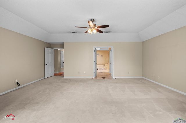1502 Meandering Way, Longview, TX 75604